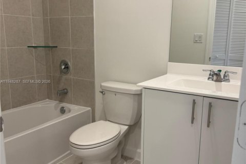 Touwnhouse à louer à Homestead, Floride: 3 chambres № 2004332 - photo 6