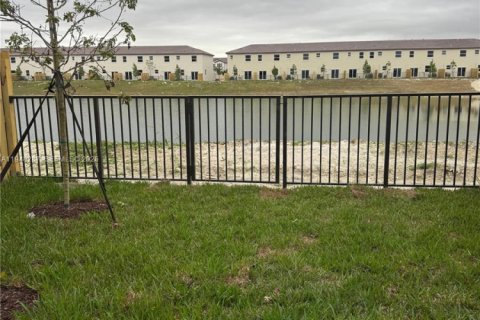 Touwnhouse à louer à Homestead, Floride: 3 chambres № 2004332 - photo 7