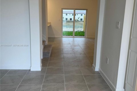 Touwnhouse à louer à Homestead, Floride: 3 chambres № 2004332 - photo 12