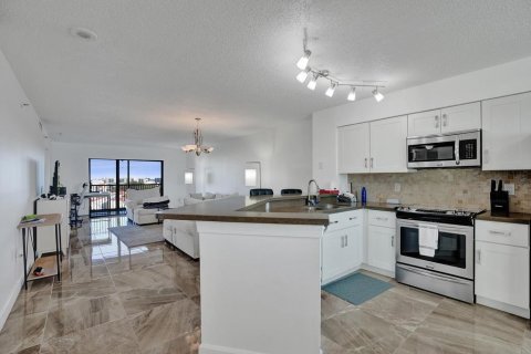 Купить кондоминиум в Помпано-Бич, Флорида 3 комнаты, 113.53м2, № 2187117 - фото 9