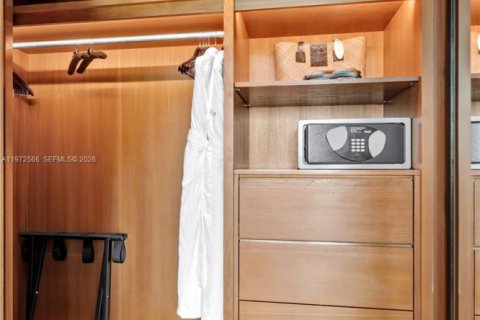 Copropriété à vendre à Miami Beach, Floride: 2 chambres, 122.26 m2 № 2033954 - photo 21