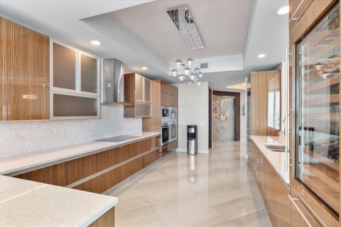 Condo in Hollywood, Florida, 5 bedrooms  № 2244787 - photo 21
