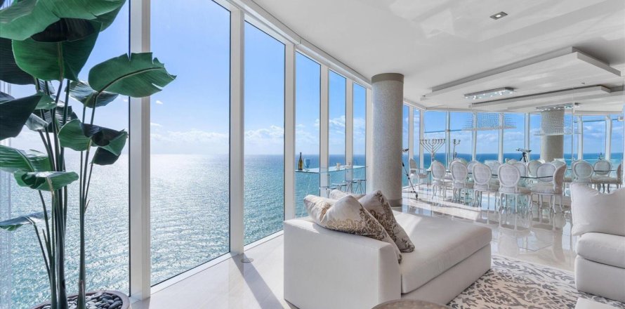 Condo in Hollywood, Florida, 5 bedrooms  № 2244787