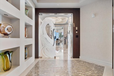 Condo in Hollywood, Florida, 5 bedrooms  № 2244787 - photo 17