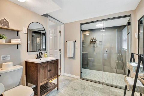 House in Sarasota, Florida 3 bedrooms, 141.21 sq.m. № 2101274 - photo 27