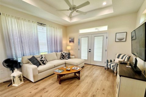 House in Oxford, Florida 1 bedroom, 66.89 sq.m. № 1736371 - photo 8