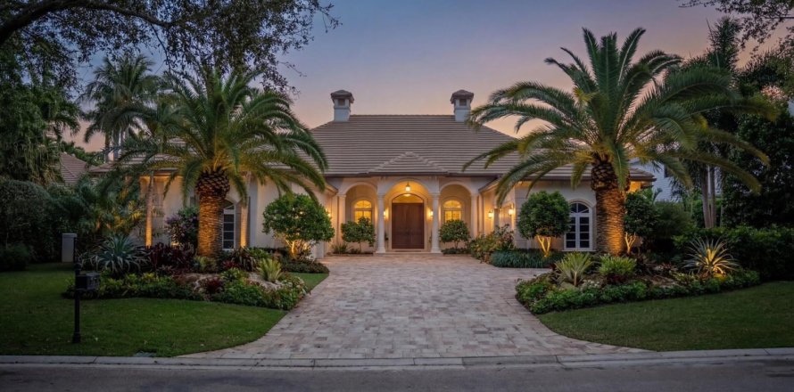 Villa ou maison à Jupiter, Floride 5 chambres, 519.6 m2 № 2180208
