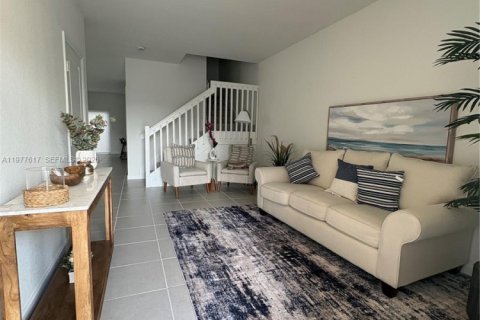 Townhouse in Homestead, Florida 3 bedrooms, 169.73 sq.m. № 2042112 - photo 3