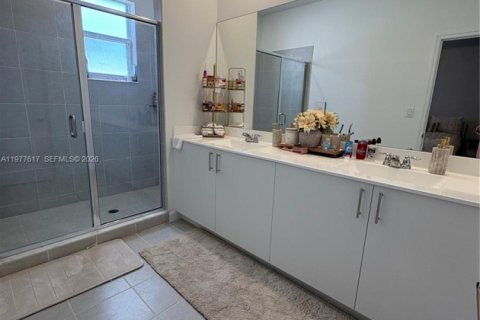 Townhouse in Homestead, Florida 3 bedrooms, 169.73 sq.m. № 2042112 - photo 8