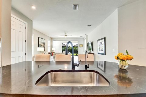 Casa en venta en Wesley Chapel, Florida, 3 dormitorios, 179.67 m2 № 1901995 - foto 10