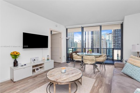 Condo in Miami, Florida, 1 bedroom  № 1872652 - photo 11