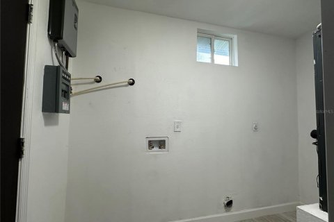 House in North Port, Florida 2 bedrooms, 84.73 sq.m. № 1905415 - photo 24