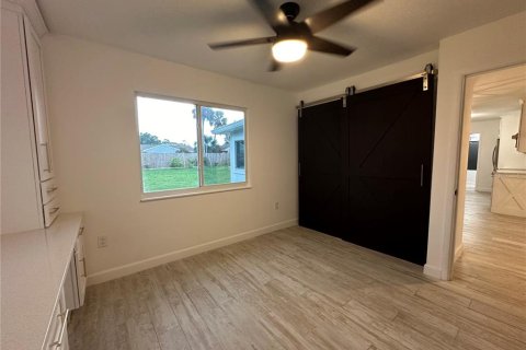 Villa ou maison à louer à North Port, Floride: 2 chambres, 84.73 m2 № 1905415 - photo 21