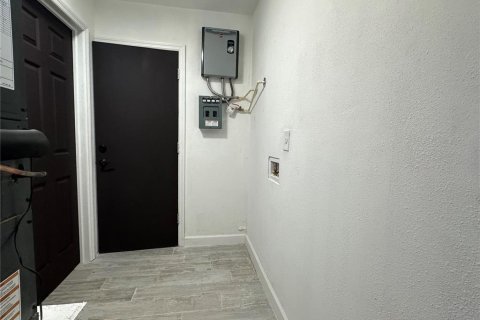 House in North Port, Florida 2 bedrooms, 84.73 sq.m. № 1905415 - photo 25