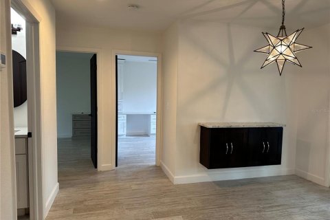 House in North Port, Florida 2 bedrooms, 84.73 sq.m. № 1905415 - photo 8