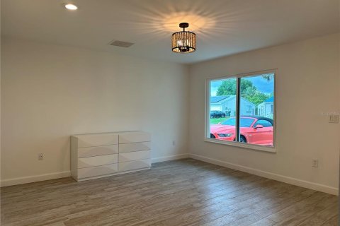 House in North Port, Florida 2 bedrooms, 84.73 sq.m. № 1905415 - photo 3