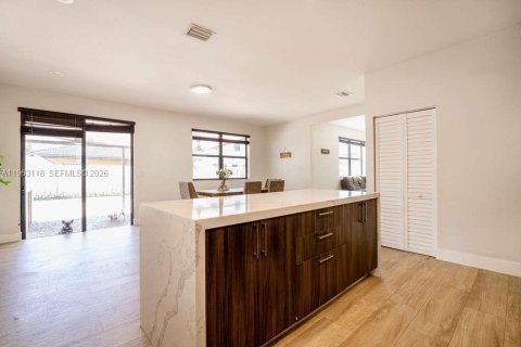 Casa en venta en Homestead, Florida, 4 dormitorios, 226.4 m2 № 2032183 - foto 16