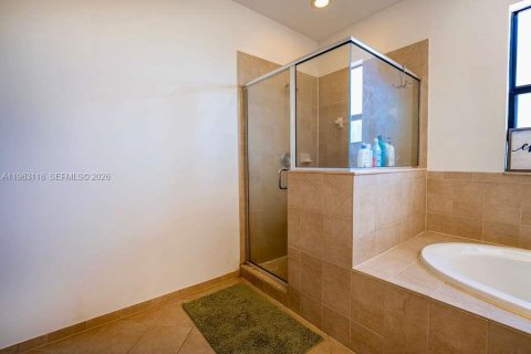 Casa en venta en Homestead, Florida, 4 dormitorios, 226.4 m2 № 2032183 - foto 27