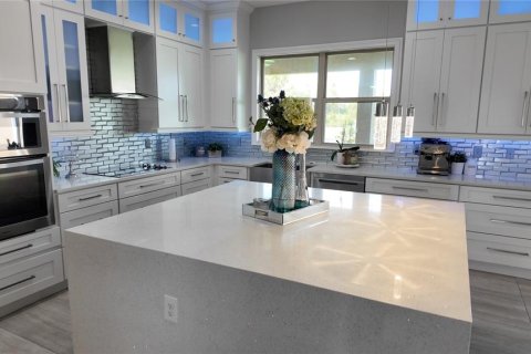 House in Orlando, Florida 4 bedrooms, 359.72 sq.m. № 1564575 - photo 16