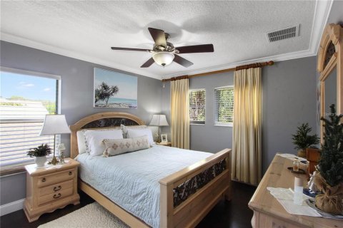 House in STONEYBROOK HILLS in Mount Dora, Florida 4 bedrooms, 299.05 sq.m. № 2398673 - photo 12
