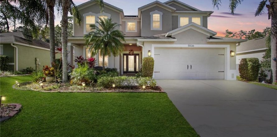 House in STONEYBROOK HILLS in Mount Dora, Florida 4 bedrooms, 299.05 sq.m. № 2398673