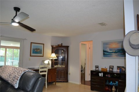 Villa ou maison à vendre à Spring Hill, Floride: 3 chambres, 117.43 m2 № 2238024 - photo 14