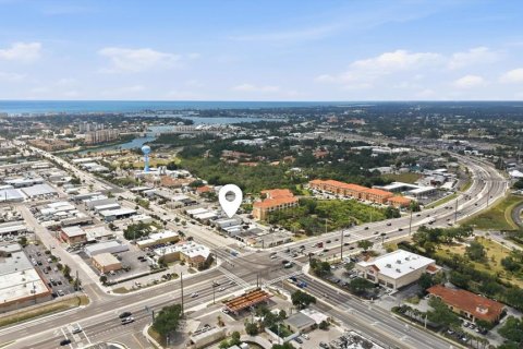 Commercial property in Venice, Florida 448.9 sq.m. № 2212712 - photo 6
