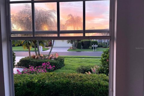 House in Sarasota, Florida 4 bedrooms, 229.1 sq.m. № 2199198 - photo 14