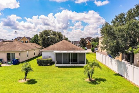 House in Winter Haven, Florida 3 bedrooms, 105.91 sq.m. № 2093478 - photo 29