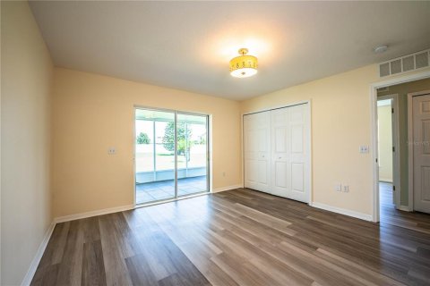 House in Winter Haven, Florida 3 bedrooms, 105.91 sq.m. № 2093478 - photo 16
