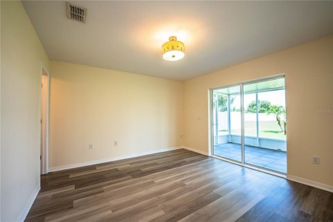 House in Winter Haven, Florida 3 bedrooms, 105.91 sq.m. № 2093478 - photo 14