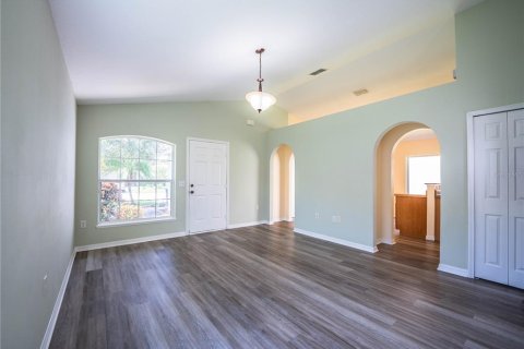 House in Winter Haven, Florida 3 bedrooms, 105.91 sq.m. № 2093478 - photo 7