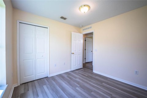 House in Winter Haven, Florida 3 bedrooms, 105.91 sq.m. № 2093478 - photo 22