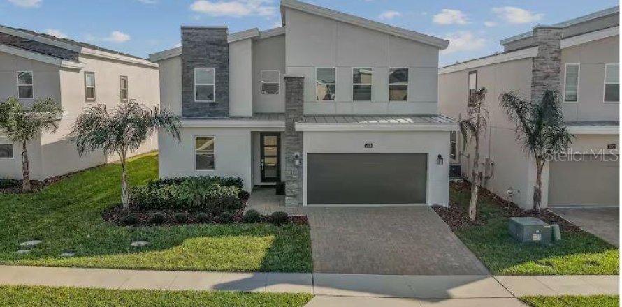 House in Davenport, Florida 7 bedrooms, 310.2 sq.m. № 2166452