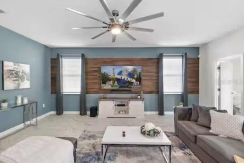 House in Davenport, Florida 7 bedrooms, 310.2 sq.m. № 2166452 - photo 2