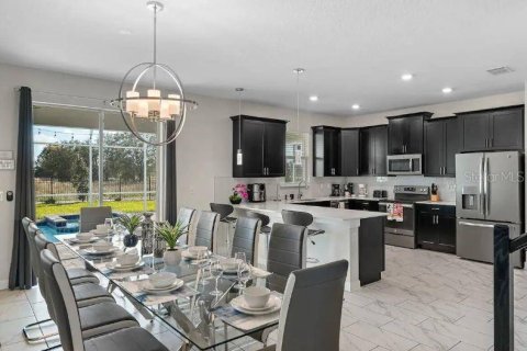 House in Davenport, Florida 7 bedrooms, 310.2 sq.m. № 2166452 - photo 19