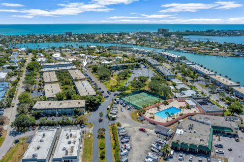 Condominio en venta en Fort Pierce, Florida, 2 dormitorios, 101.45 m2 № 1160533 - foto 1