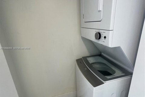 Купить коммерческую недвижимость в Майами-Бич, Флорида 280.94м2, № 2011949 - фото 24