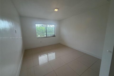 Купить коммерческую недвижимость в Майами-Бич, Флорида 280.94м2, № 2011949 - фото 30