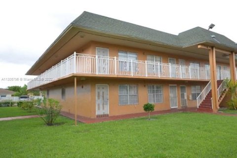 Condo in Miami Gardens, Florida  № 1764064 - photo 3