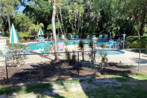 Condo in Bradenton, Florida, 2 bedrooms № 2314450 - photo 22