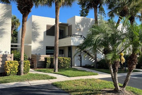 Condo in Bradenton, Florida, 2 bedrooms  № 2314450