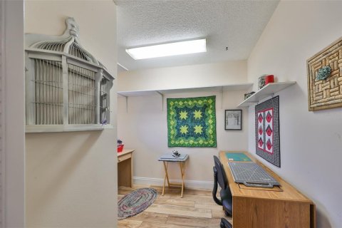 House in Sun City Center, Florida 2 bedrooms, 162.02 sq.m. № 1509418 - photo 10