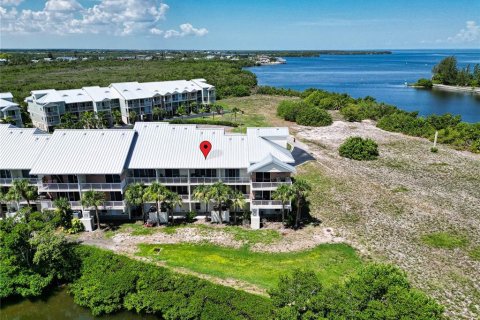 Townhouse in Ruskin, Florida 2 bedrooms, 116.87 sq.m. № 2149850 - photo 4