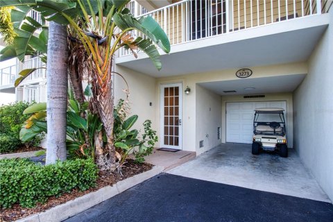 Townhouse in Ruskin, Florida 2 bedrooms, 116.87 sq.m. № 2149850 - photo 2