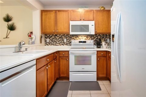 Townhouse in Ruskin, Florida 2 bedrooms, 116.87 sq.m. № 2149850 - photo 19