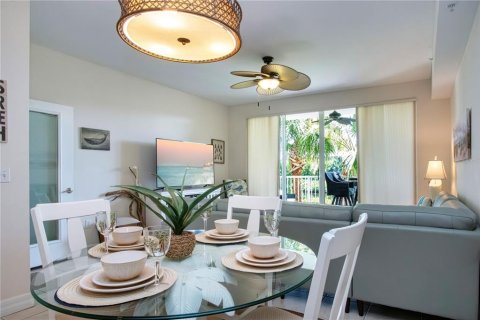 Townhouse in Ruskin, Florida 2 bedrooms, 116.87 sq.m. № 2149850 - photo 16
