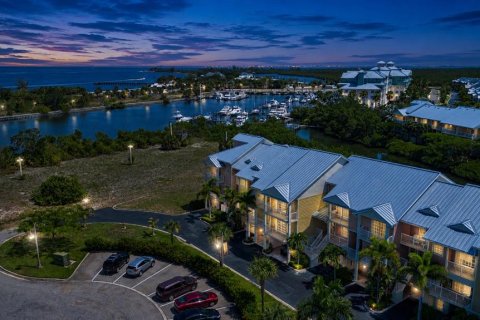 Townhouse in Ruskin, Florida 2 bedrooms, 116.87 sq.m. № 2149850 - photo 7