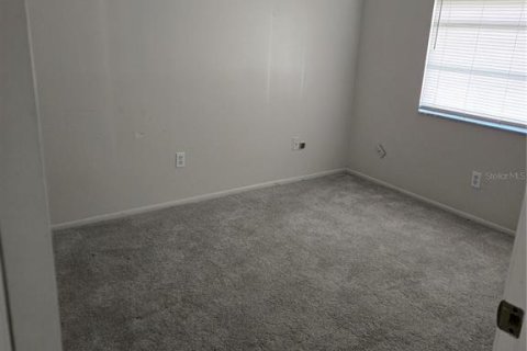 House in Tampa, Florida 3 bedrooms, 119.29 sq.m. № 1886153 - photo 9