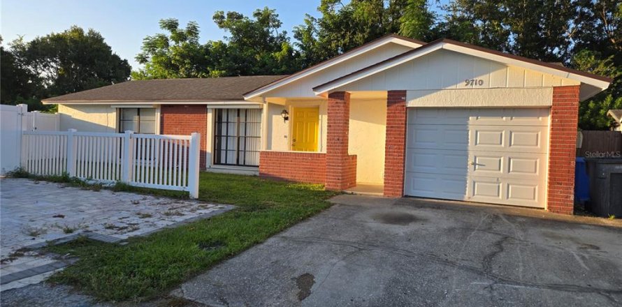 Casa en Tampa, Florida 3 dormitorios, 119.29 m2 № 1886153
